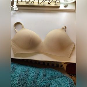 Cacique Lightly Lined T-shirt No Wire Nude Bra 38DD